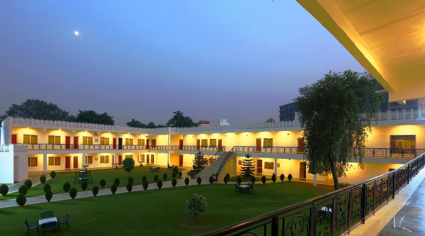 Aapno Ghar Resort & Amusement Park - Image 1