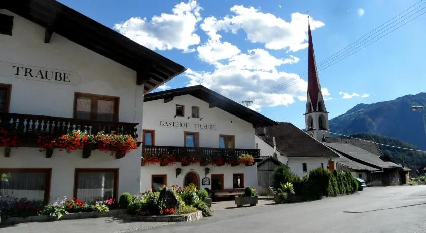Gasthof Pension Traube - Image 1