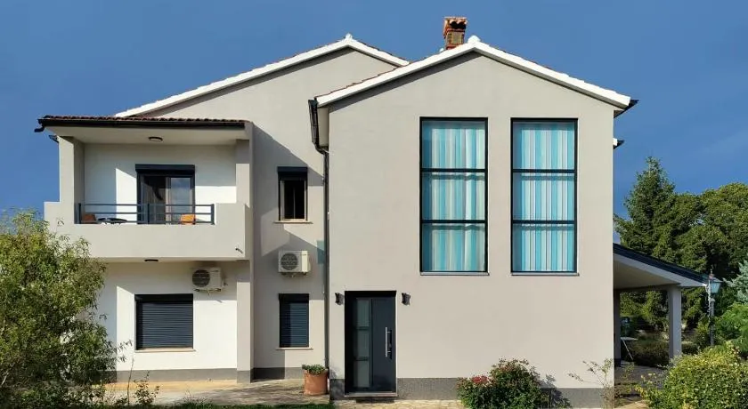 2 Bedroom Lovely Apartment In Barban - Image 1