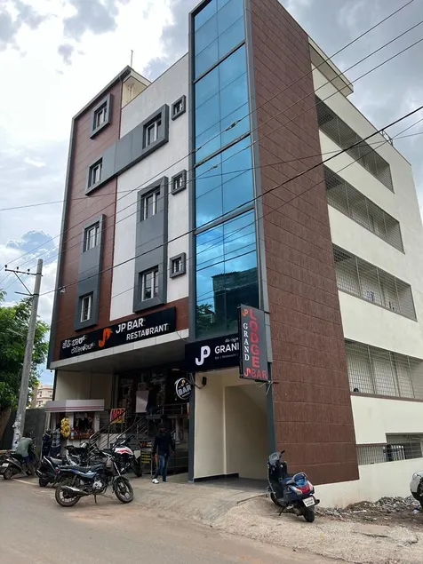 Hotel JP Grand - Image 1