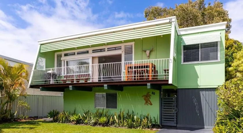 BEACHED @ YAMBA (water views, dog friendly, air con) - Image 1