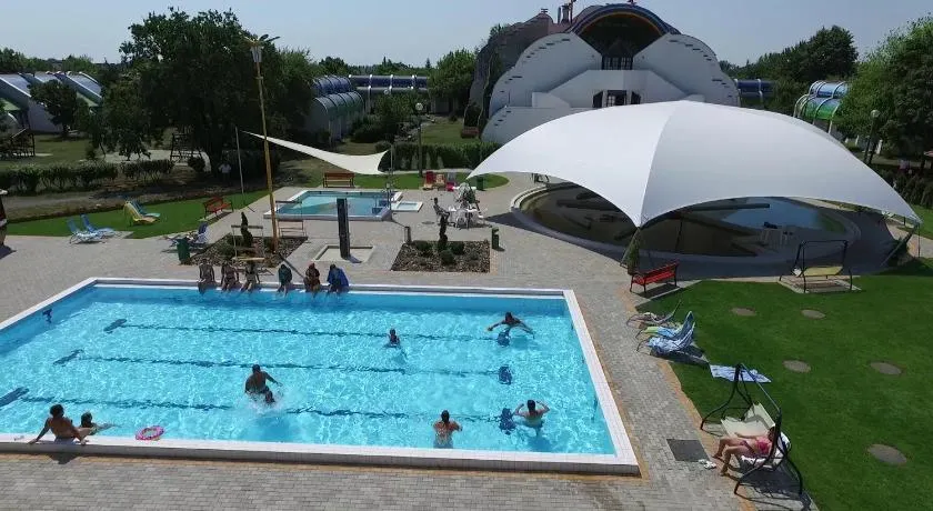 Hőforrás Hotel - Image 1