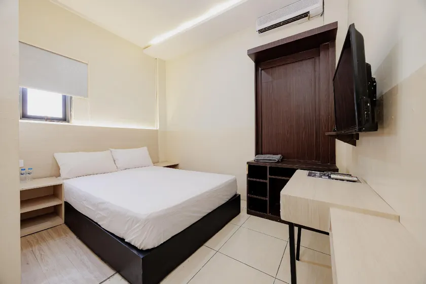 Hotel C18 @ Cibaduyut Mitra RedDoorz - Image 1