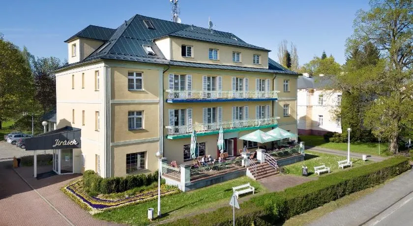 Lázeňský hotel Jirásek - Image 1