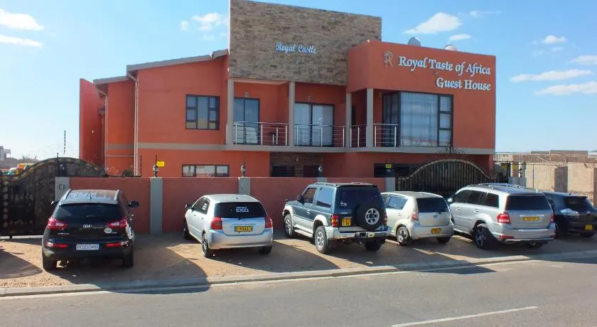 Royal Castle Guest House - Image 1