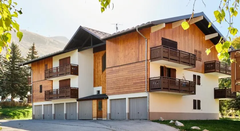 Appartement '2 Alpes - Appartement 2-4 Pers' avec vue montagne, balcon et Wi-Fi - Image 1
