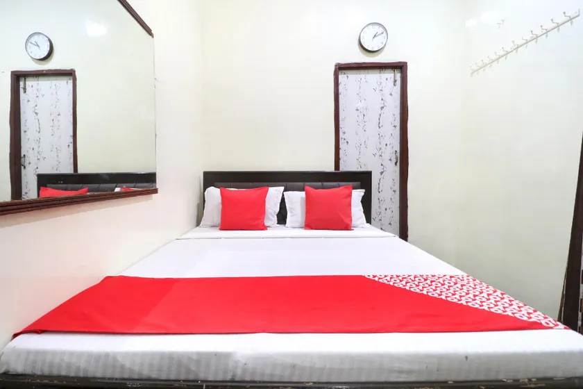 Appna Ghar Hotel - Image 1