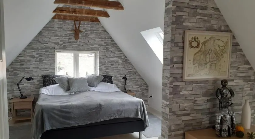 Ezzo guest house - Image 1