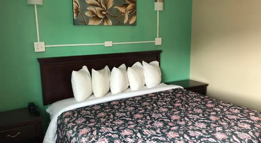Midtown Inn - Image 1
