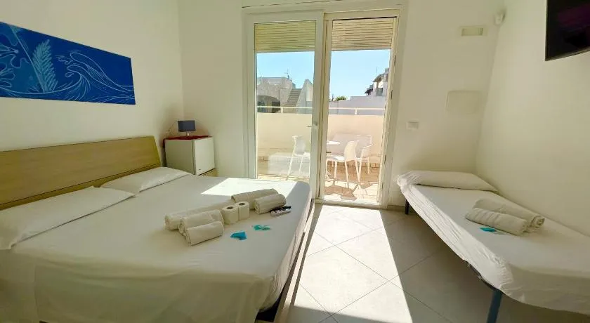 Sandy Rooms - Image 1