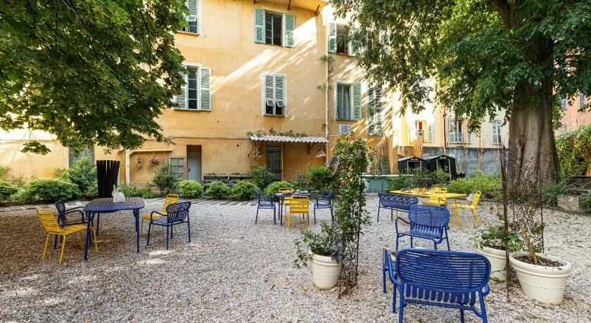 L'Abeille - Boutique Apartments - Image 1