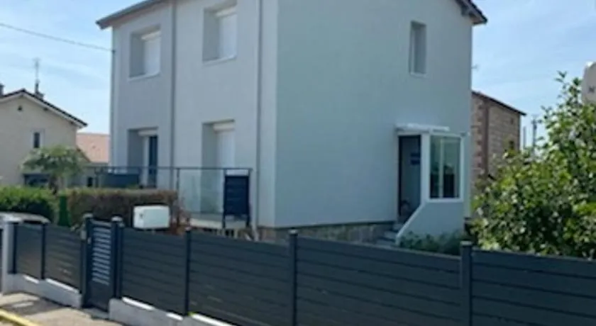 Aux 2 lots - Image 1
