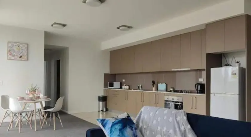 Entire home in Liverpool - Image 1