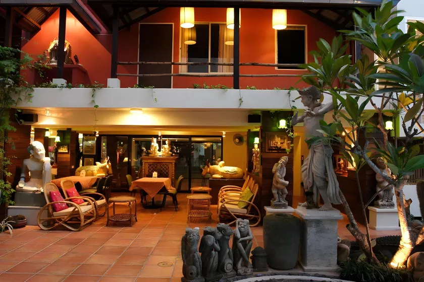 Villa Cha-Cha Banglumphu - Image 1