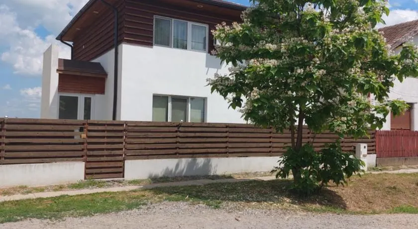 VILA ONIX - Image 1