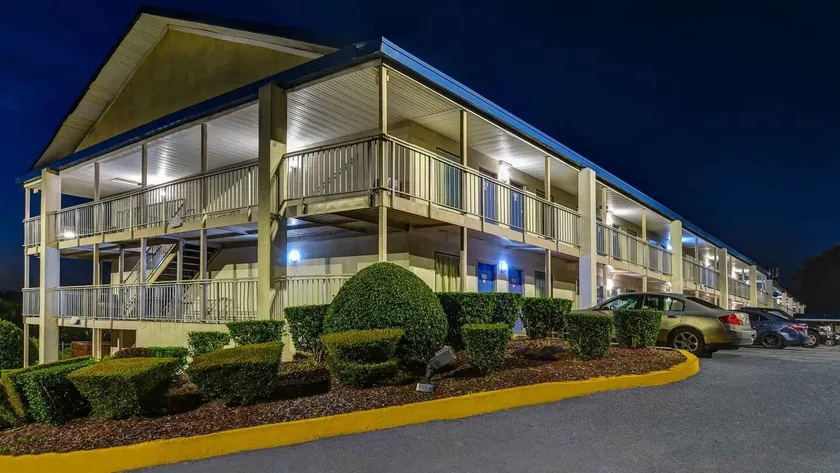Motel 6-Atlanta, GA - Image 1