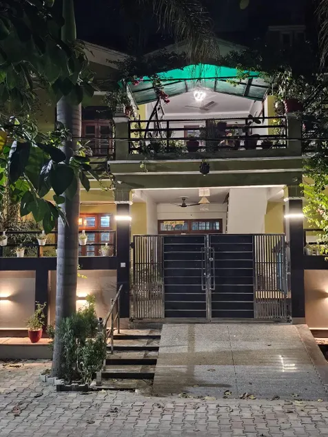 Ranaut Villa - Image 1