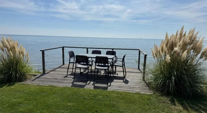 Villa Sea Side am Markermeer Modernes Waterfront Haus 6 Pers - Image 1