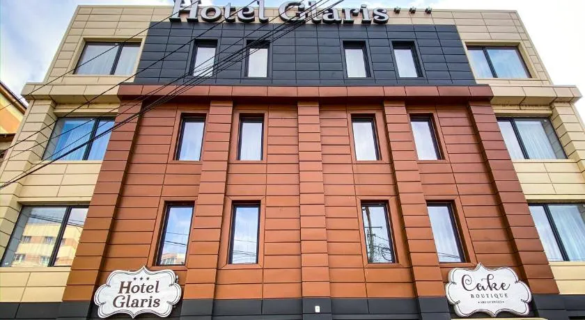HOTEL GLARIS - Image 1