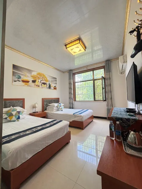 Ruifeng Manor B&B (Maijishan Grottoes Branch) - Image 1
