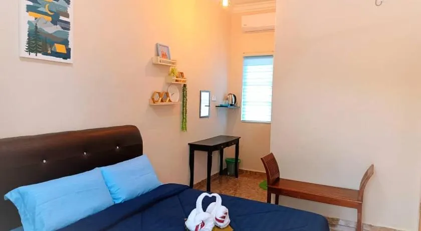 BASAR HOUSE SUITES RHU 10/ PENARIK - Image 1
