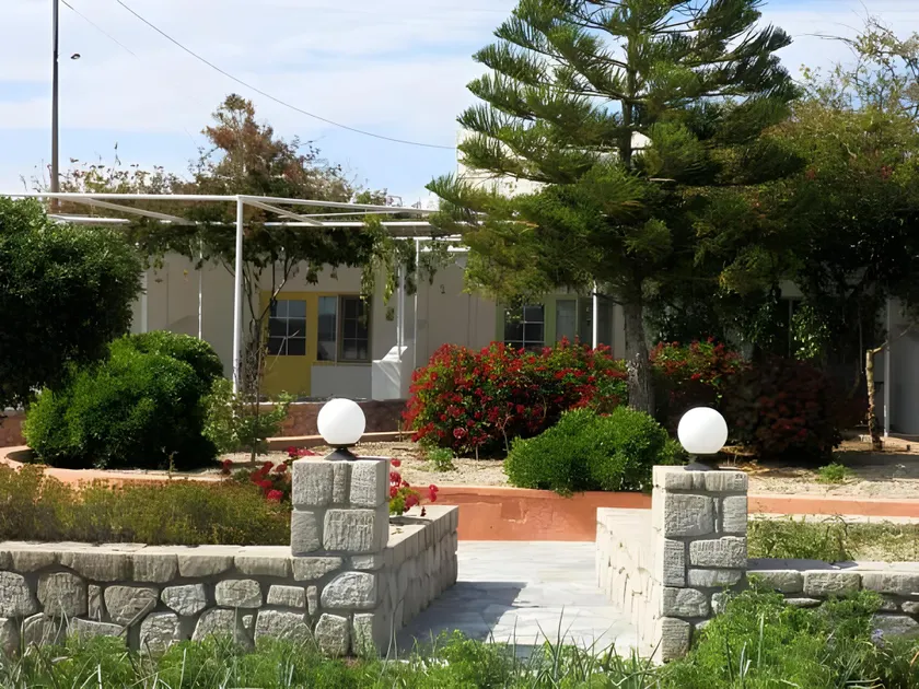 Parasporos Village - Image 1