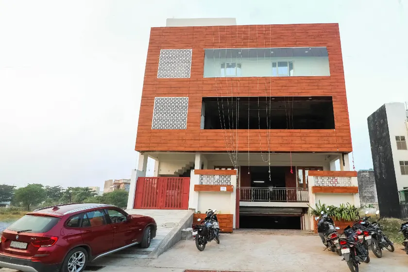 Hotel O by OYO A-Square Homes - Image 1