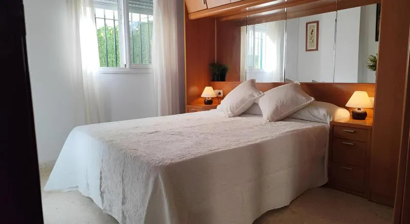 Apartamento El Patio de Alborán - Image 1