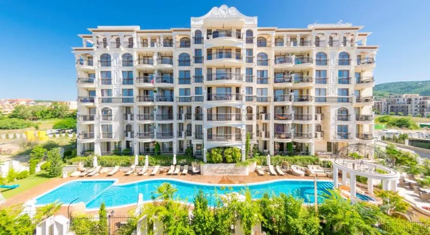 Harmony Suites Saint Vlas - Image 1