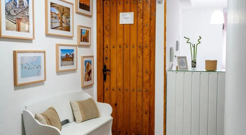 Hostal Plaza de Italia - Image 1