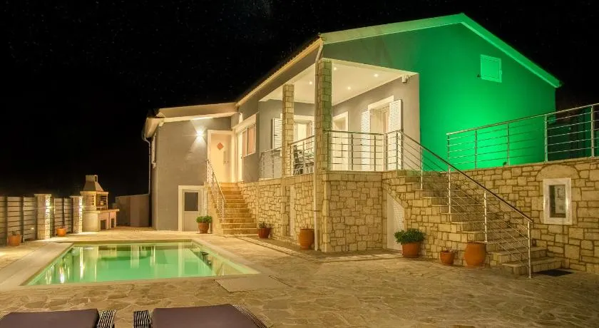 Villa Voka - Image 1