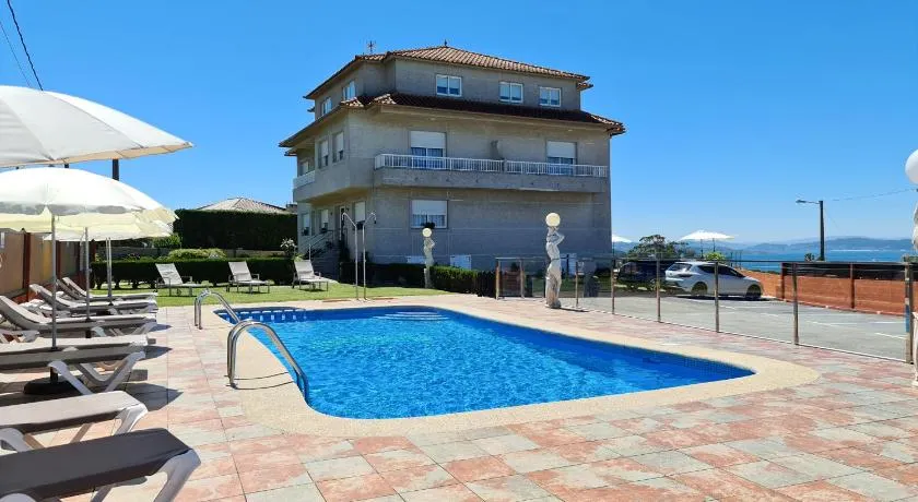 Pensión Residencia Cecilia - Image 1