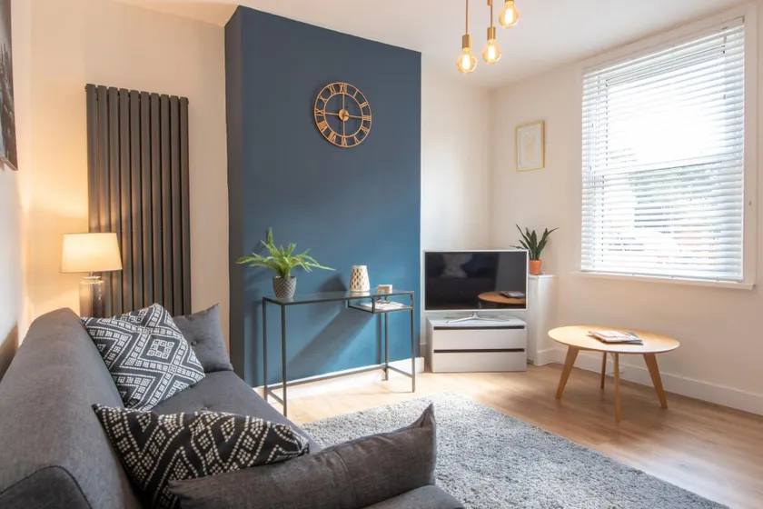 NEW 2BD Cottage Heart of Stratford-Upon-Avon - Image 1