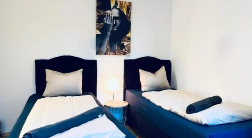 1-Bedroom Apartment Retreat in Central Area - Image 1