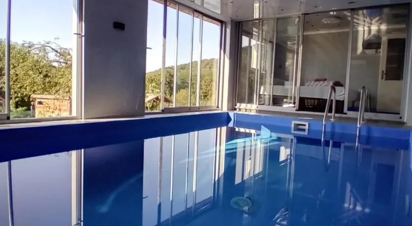 Fantástica villa con sauna y piscina privada - Image 1
