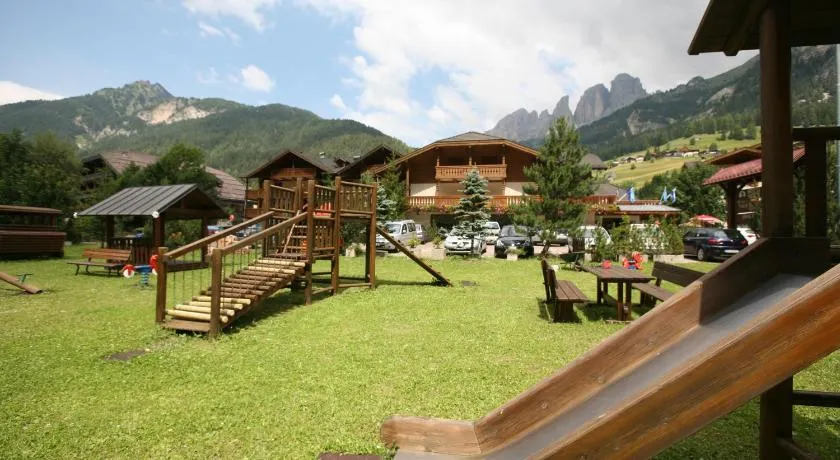 Sella Ronda Apartment - Image 1