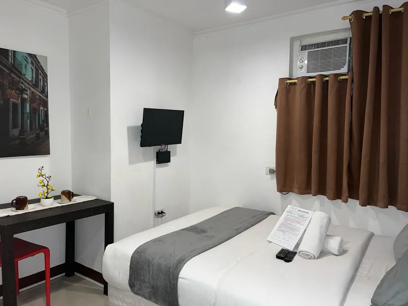 Harrison Suites - Image 1