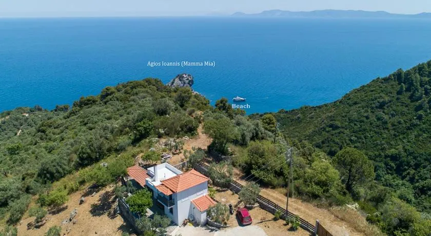 Villa Rose - Image 1