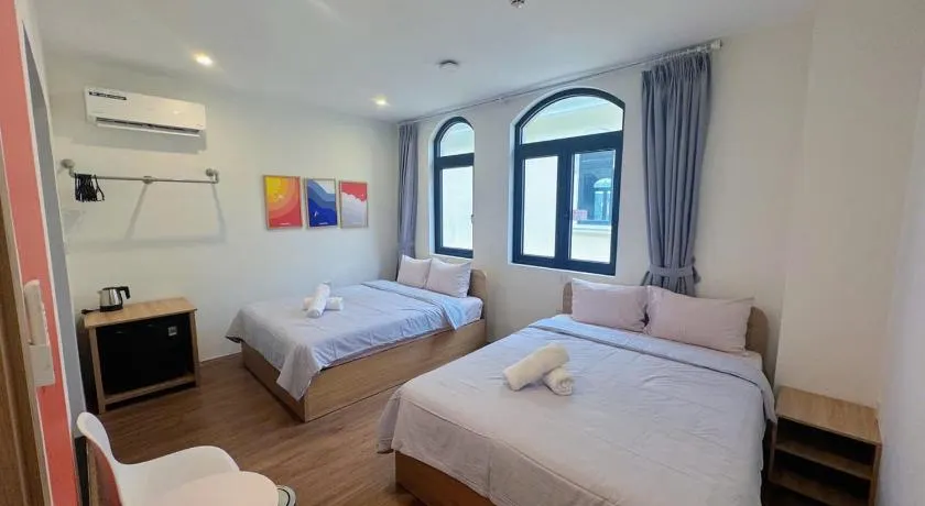 RosyDiamond Hotel Ocean Park 2 - Image 1