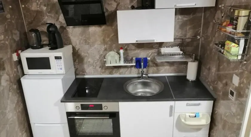 Apartment by the park - Image 1