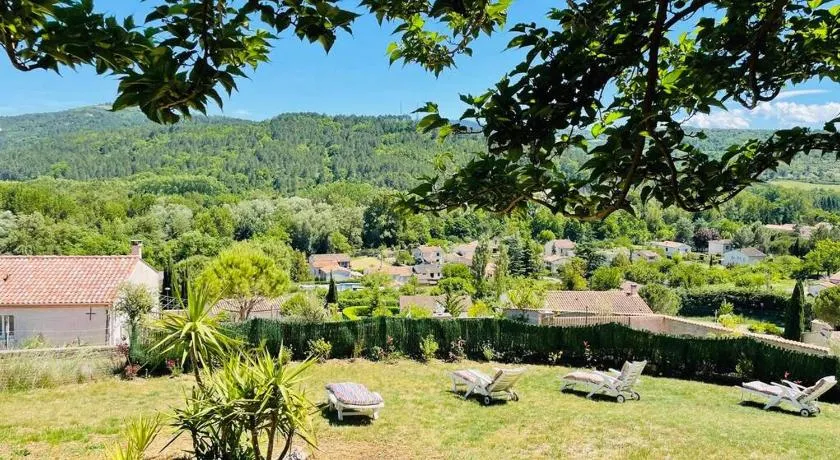 Charmante maison avec jacuzzi - Image 1