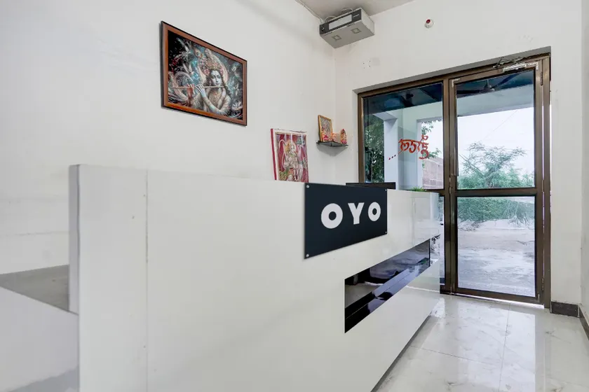 SPOT ON New Phulpur Restaurant And Hotel - Image 1