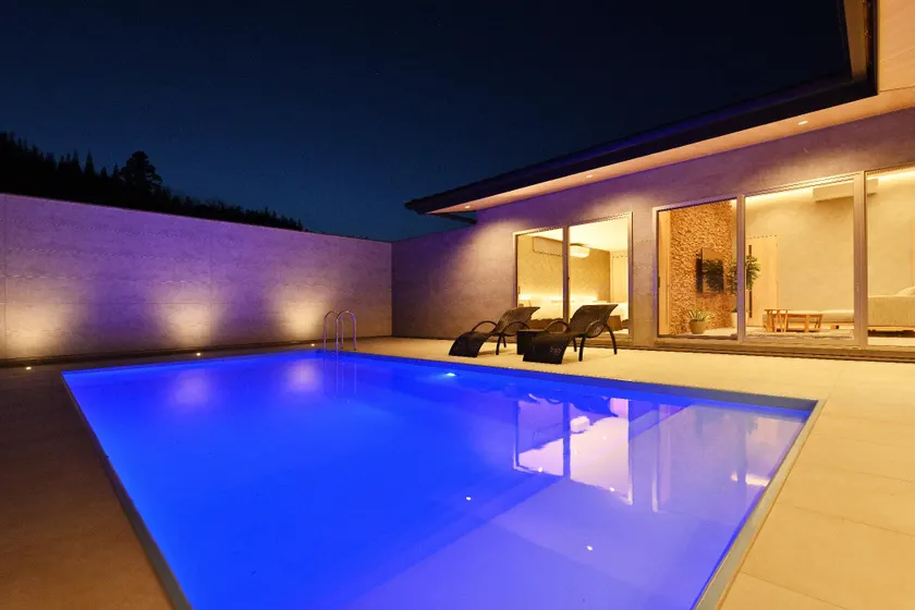 Sakura Villa with Hot Spring Pool - Image 1