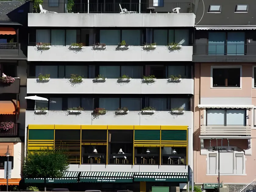 Hotel Zum grünen Kranz - Image 1