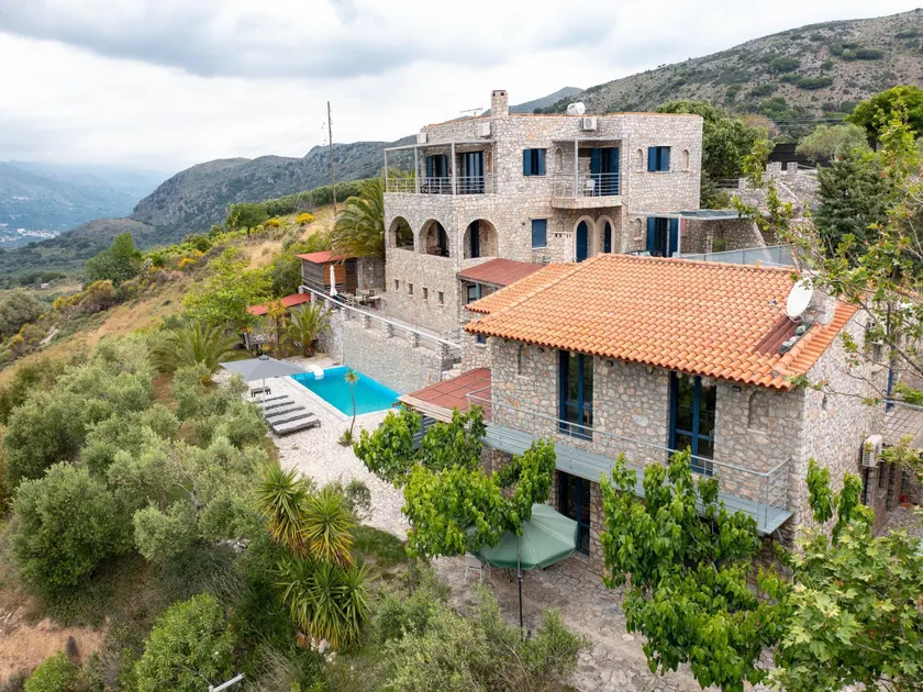 Villa in Crete near Skinaria Beach - Image 1