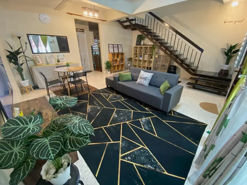 Tulip Hijau Homestay - Bukit Beruntung - 4Bedrooms - Image 1