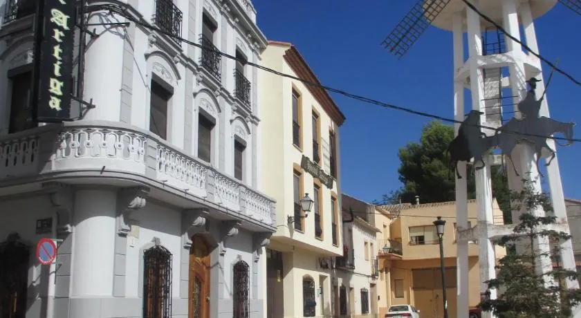 Hostal Artiga - Image 1