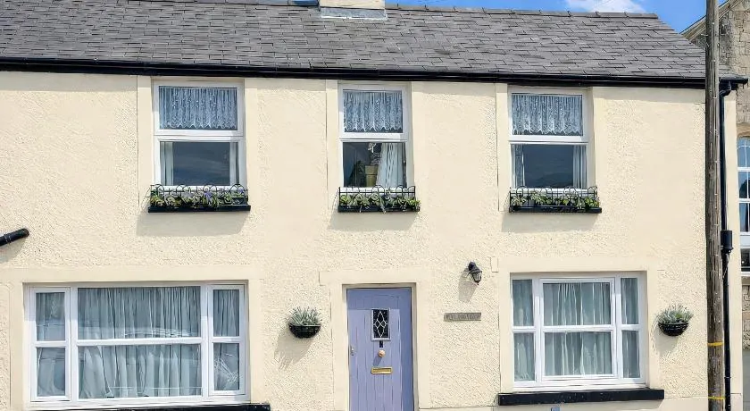 Waterfall Cottage - Image 1