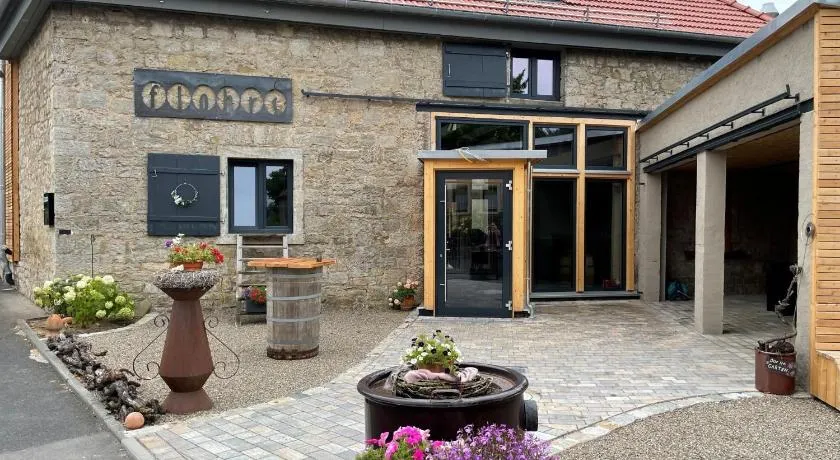 Flohrs Wein-Spa - Image 1