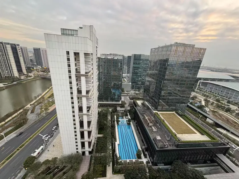 Viva Hotel Apartments (Shenzhen Bao'an International Convention and Exhibition Center Branch) - Image 1